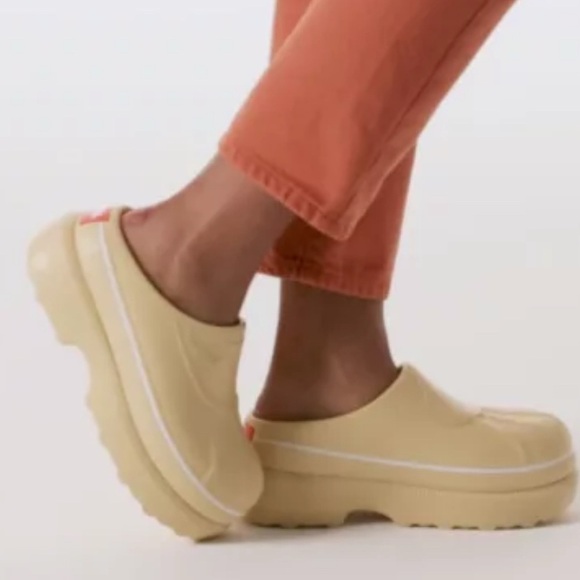 Sorel Shoes - SOREL Sabots Caribou Chunky Platform Clog Mule Cream Women’s size 10 Slip On